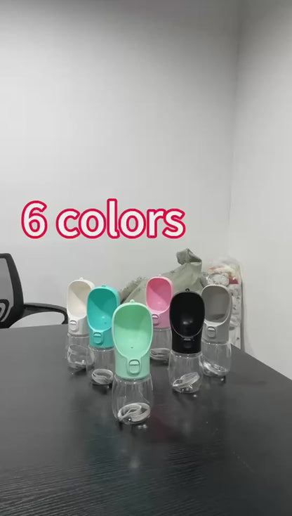 Taşınabilir Köpek Su Şişesi Yürüyüş, seyahat ve dış mekan aktivitelerinde evcil dostunuzun susuz kalmasını önleyen, su şişesi.